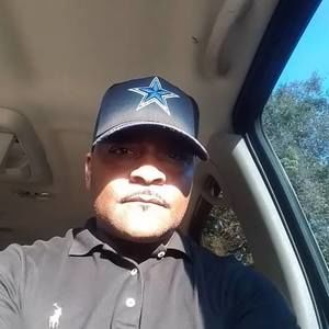 Meet your Posher, Derrick